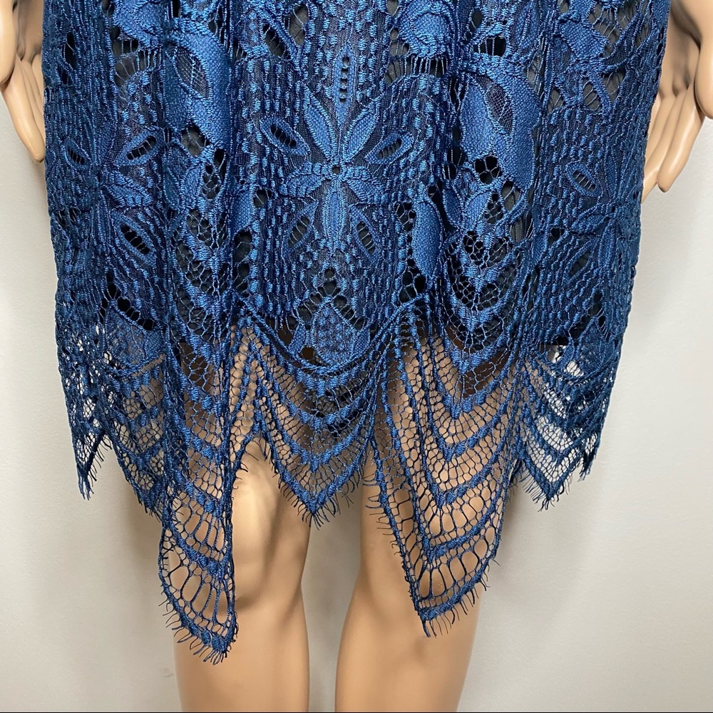 Express Blue & Black Lace High Neck Sleeveless Keyhole Knee Length Mini Dress - Picture 5 of 10